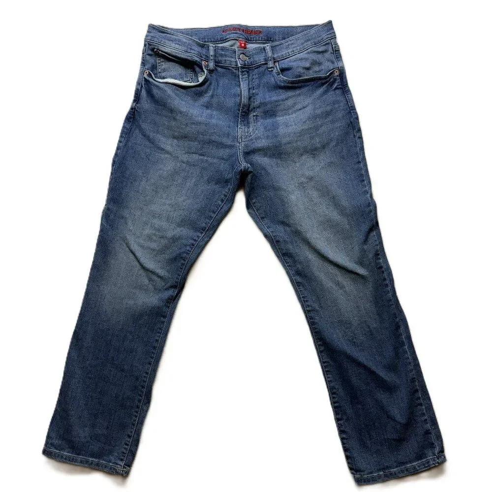 Lucky Brand Men’s Jeans 34x30 – Medium Wash Denim – Classic Straight Fit